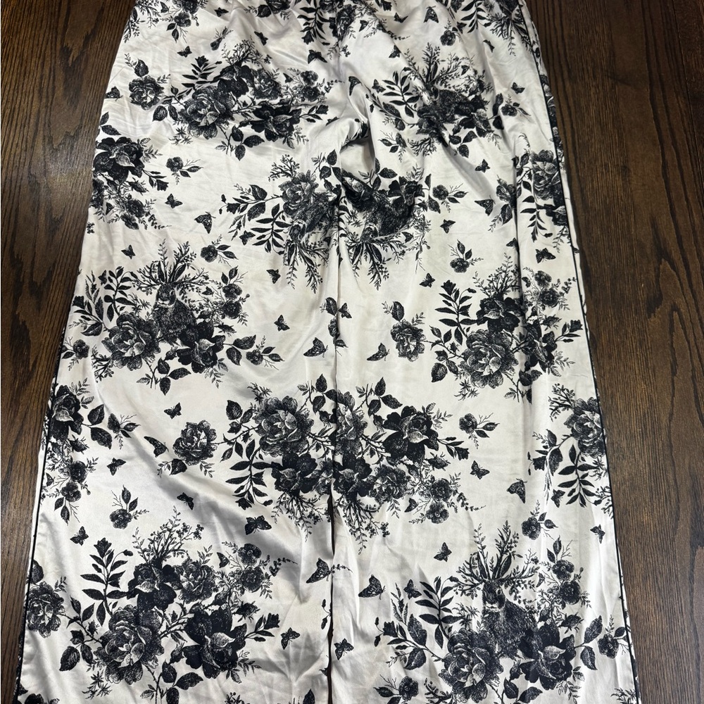 Victoria’s Secret Black & White Floral Wide-Leg Lounge Pants – XL